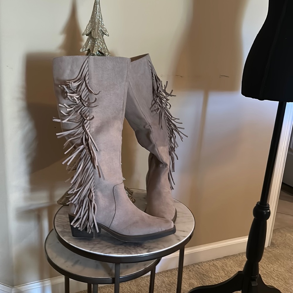 Brand New SO tan boots with Fringe 8.5